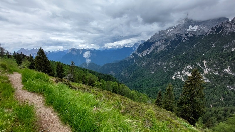 Anteprima Al rifugio Antelao per i sentieri 254-250-251